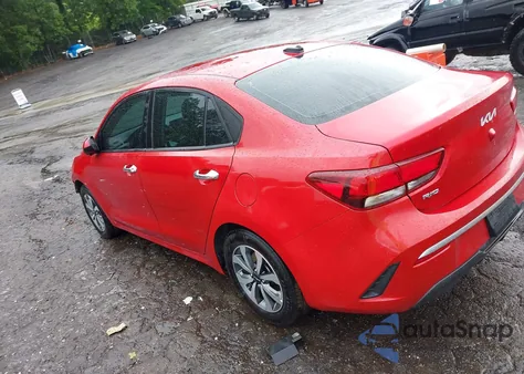 2023 Kia Rio S из США, поврежденный, VIN 3KPA24AD6PE520549